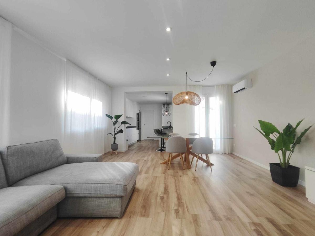 Mazi Apartments Cuba Mataró Exteriér fotografie